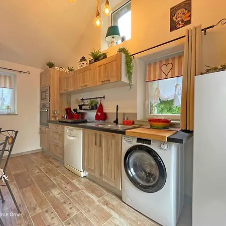 Maison Rénovée En Pierre, Animaux Acceptés, Proche Bagnoles-de-l'orne - Fr-1-497-222 *